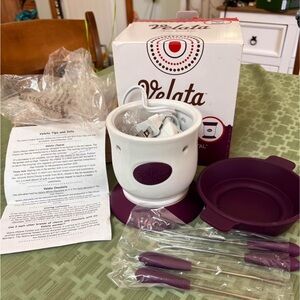 Scentsy Huckleberry Pedestal Fondue Warmer Set